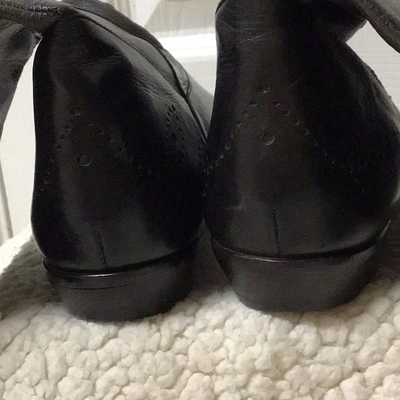 9 WEST BLK LEATHER LOW HEEL BOOTS 9M - Picture 4 of 12